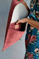 Symmetria soft clutch in rosewood: Gold / Large