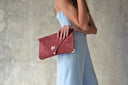 Symmetria soft clutch in rosewood: Gold / Large